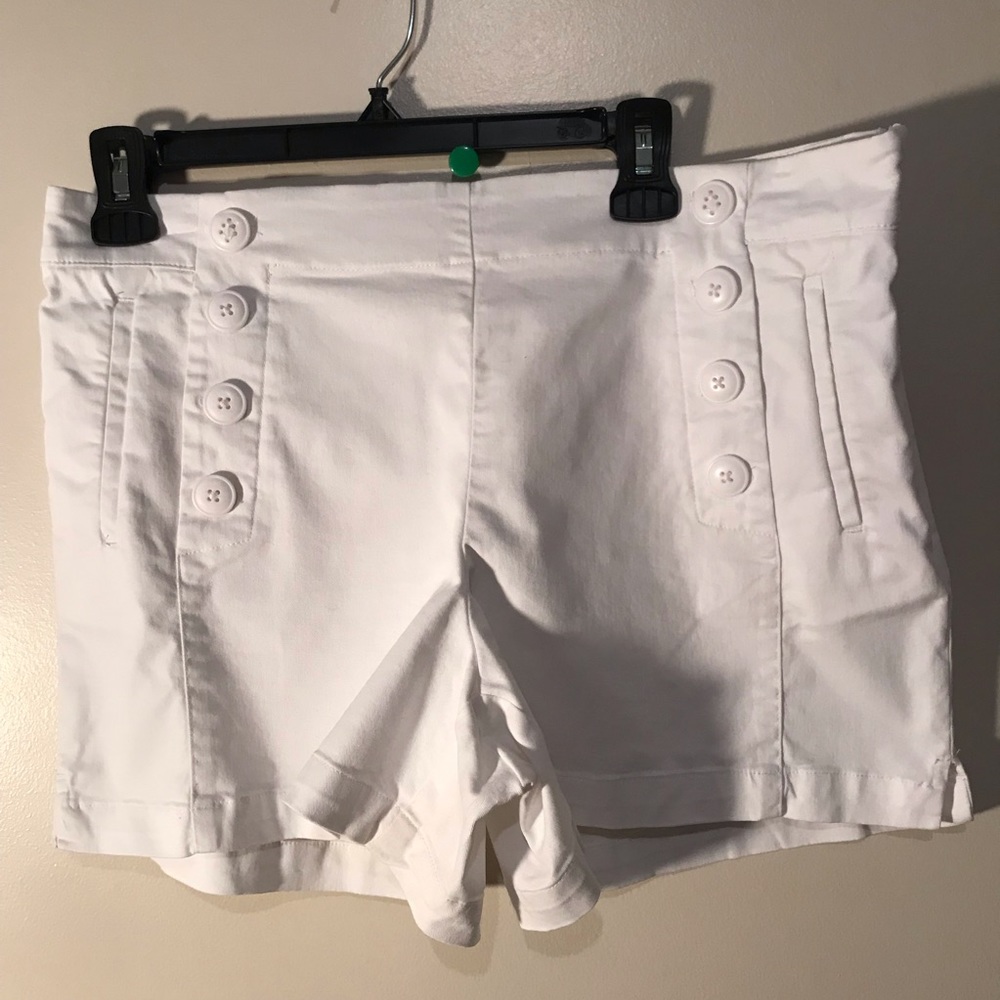 Ann Taylor Loft Size 8  short white color